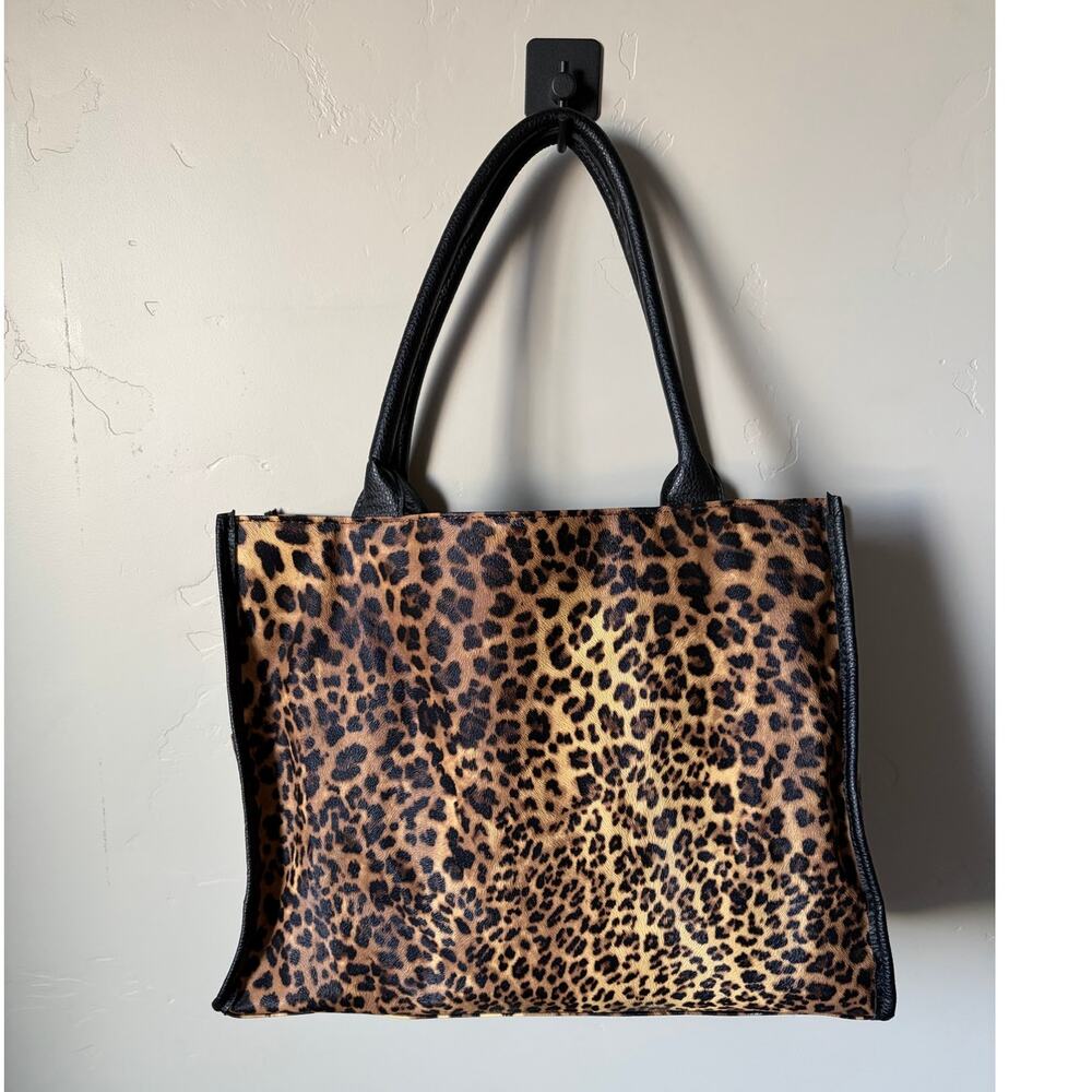 Neiman Marcus Leopard Print Tectured Tote Hand Shoulder Bag Purse Cheetah Preppy